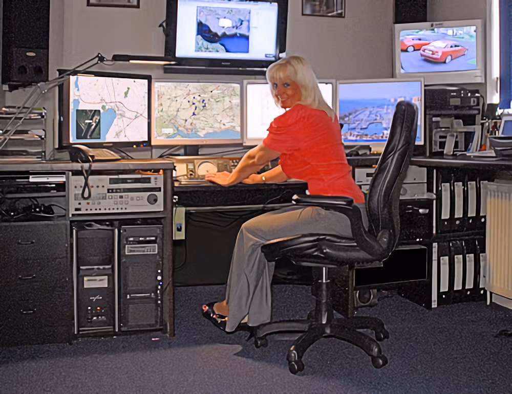 Partner Christine at Boat Tracks helpdesk in 2007